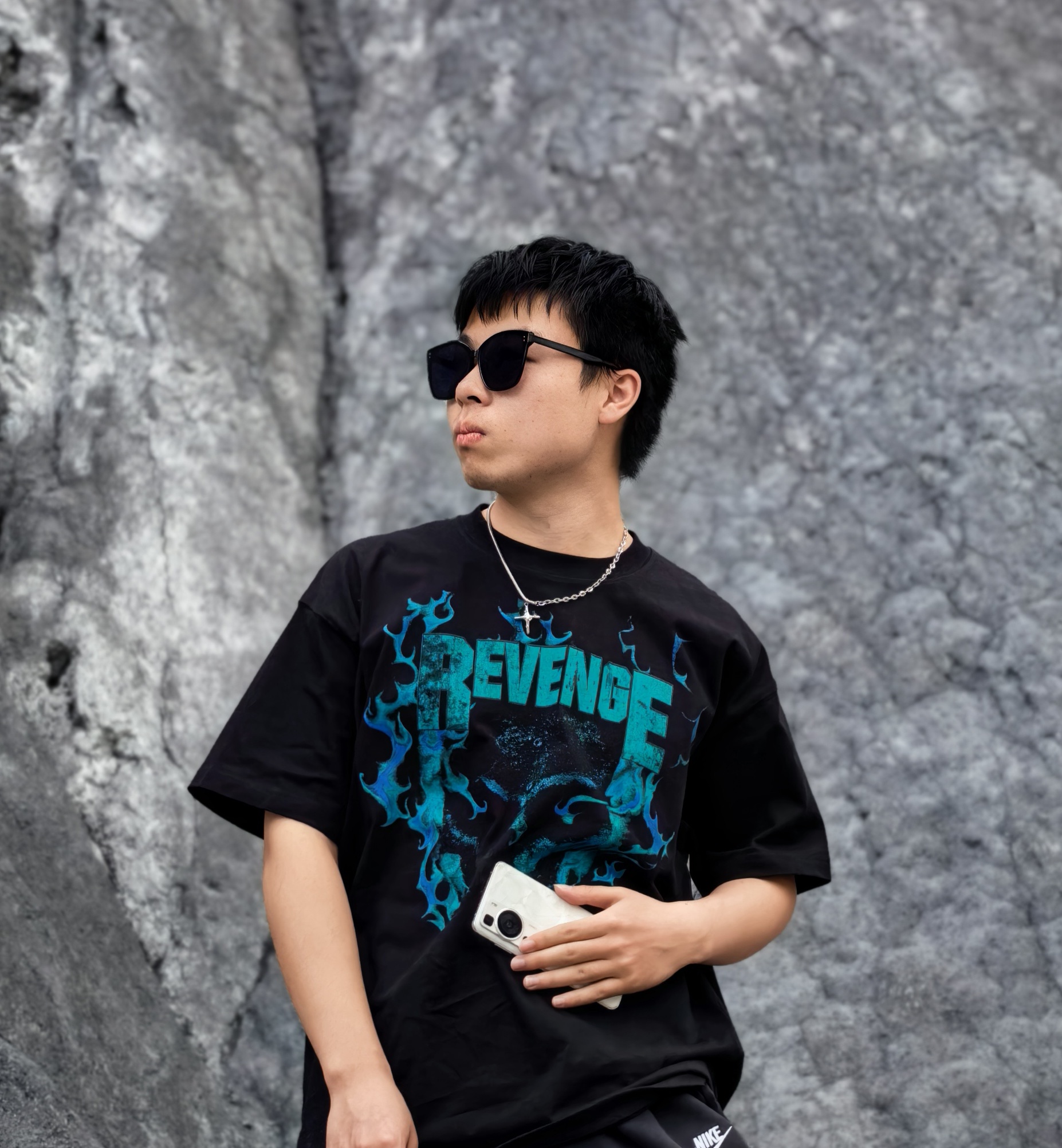 Shutong Liu